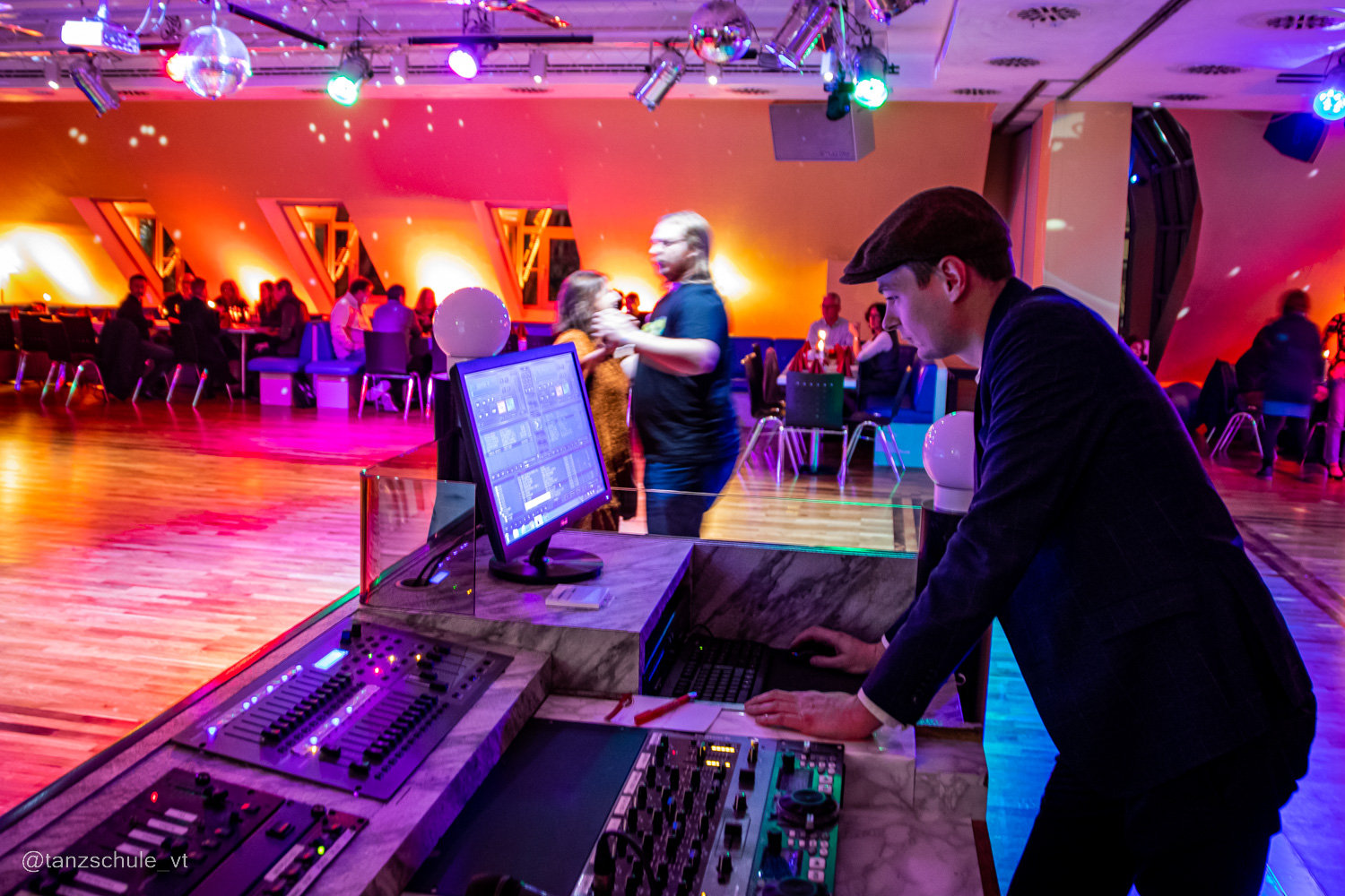 20221218 Vollrath Schlemmer Party 7107